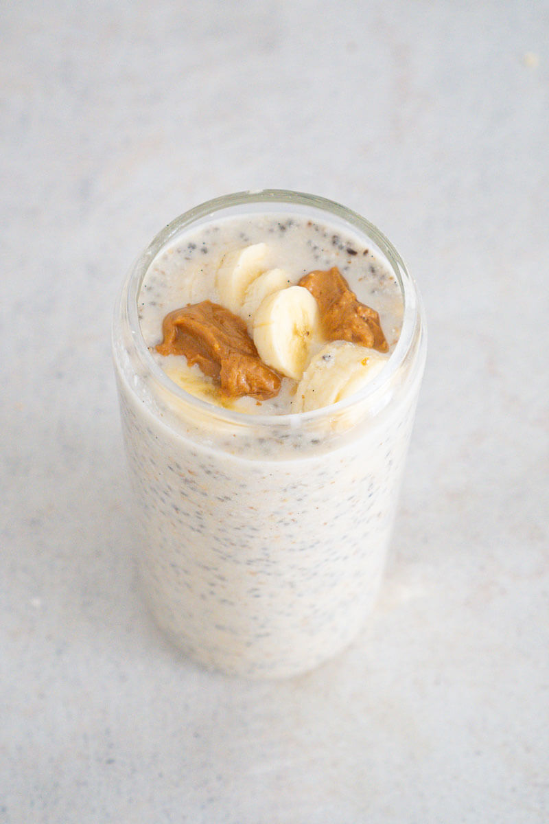Cashew-kookos yön yli -kaurapuuro