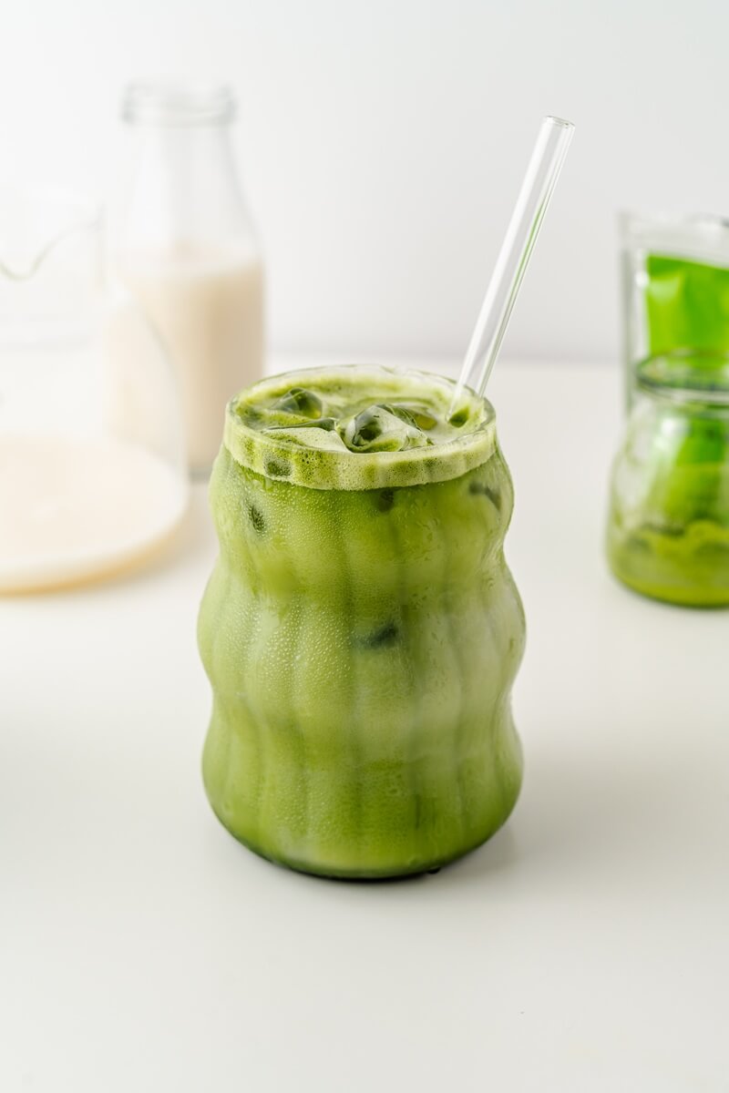 Jää-matcha-latte