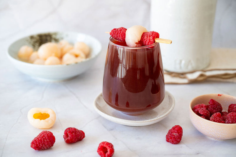Litsi-vadelma-rosé-cocktail