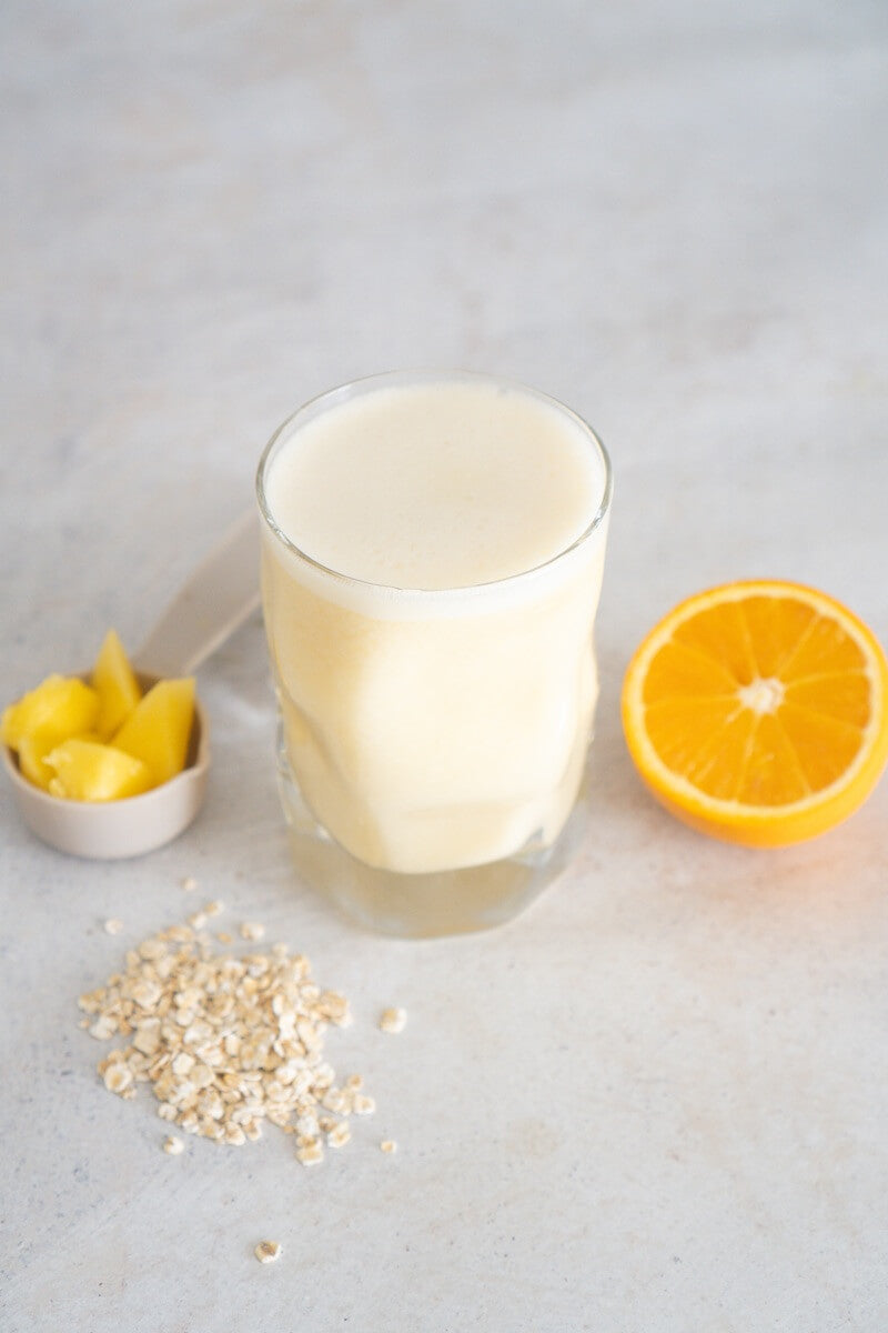 Appelsiini-mango-kaurajuoma
